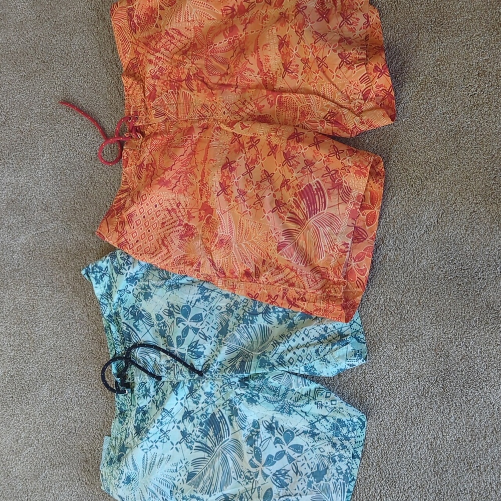 Men's swim trunks